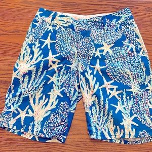 Lilly Pulitzer Chipper Shorts - size 8